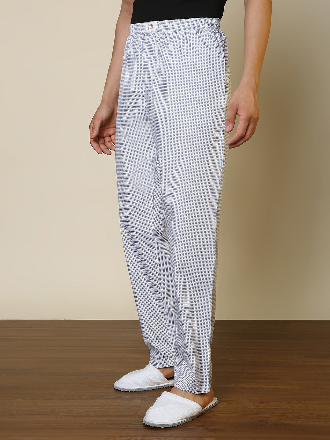Sleepz Men White Printed Regular Fit Cotton Pyjama
