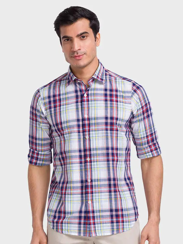 Men Blue Tailored Fit Checks Cotton Blend Full Sleeve Shirts
