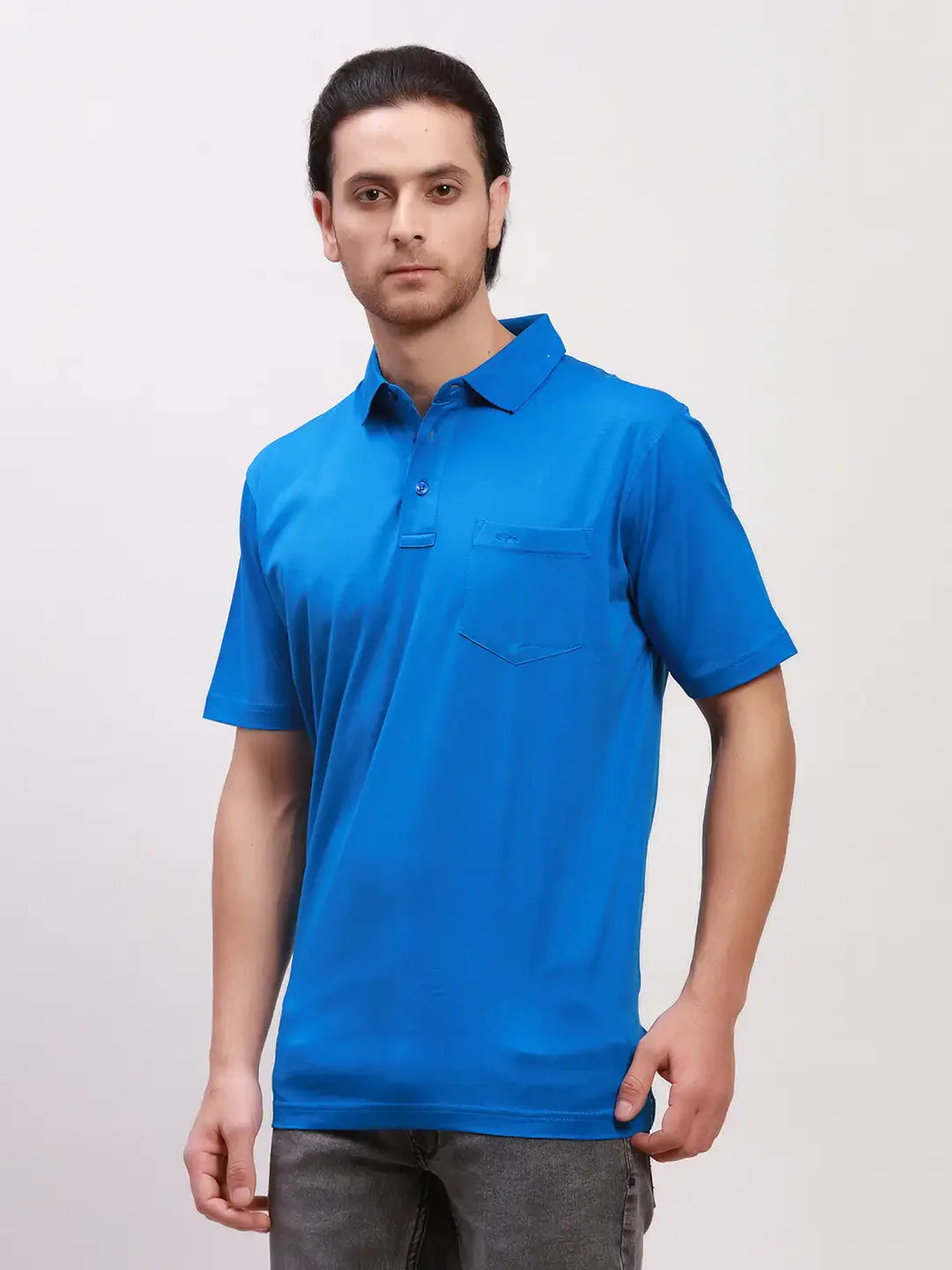 Colorplus Men Blue Solid Classic Fit Cotton Half Sleeve T-Shirt
