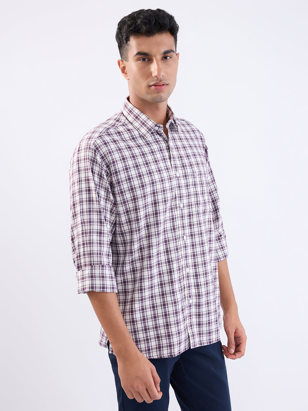 Colorplus Men Purple Checks Comfort Fit Cotton Blend Full Sleeve Casual Shirt
