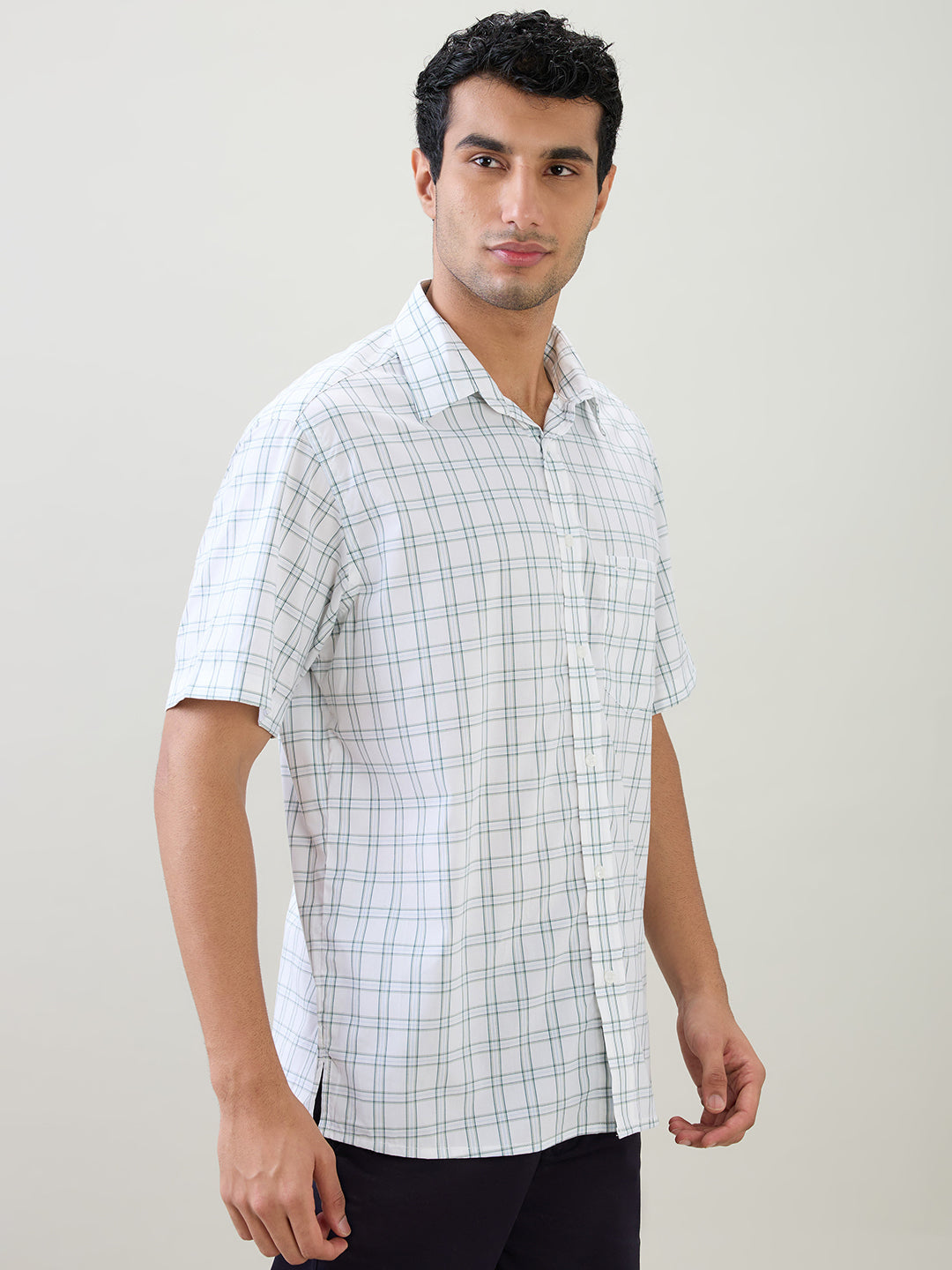 Colorplus Men White Checks Comfort Fit Cotton Half Sleeve Casual Shirt