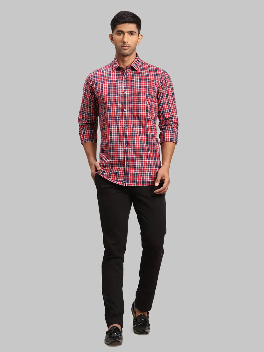 Men Red Tailored Fit Checks Cotton Full Sleeve Shirts
