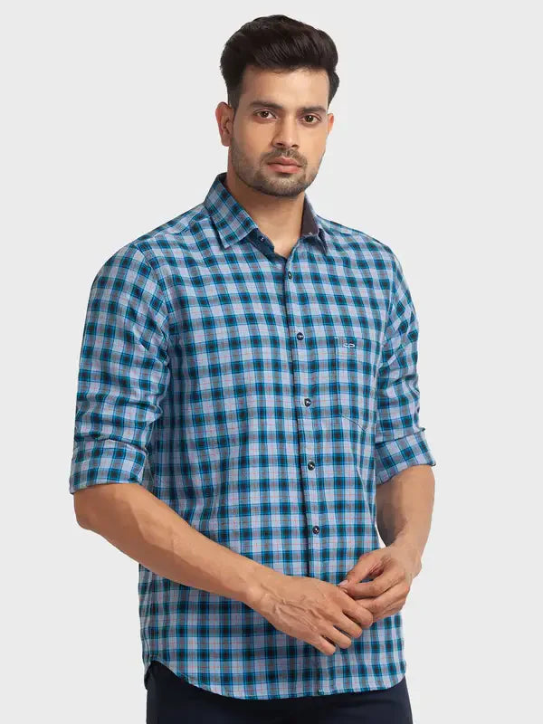 Men Blue Tailored Fit Checks Cotton Full Sleeve Shirts