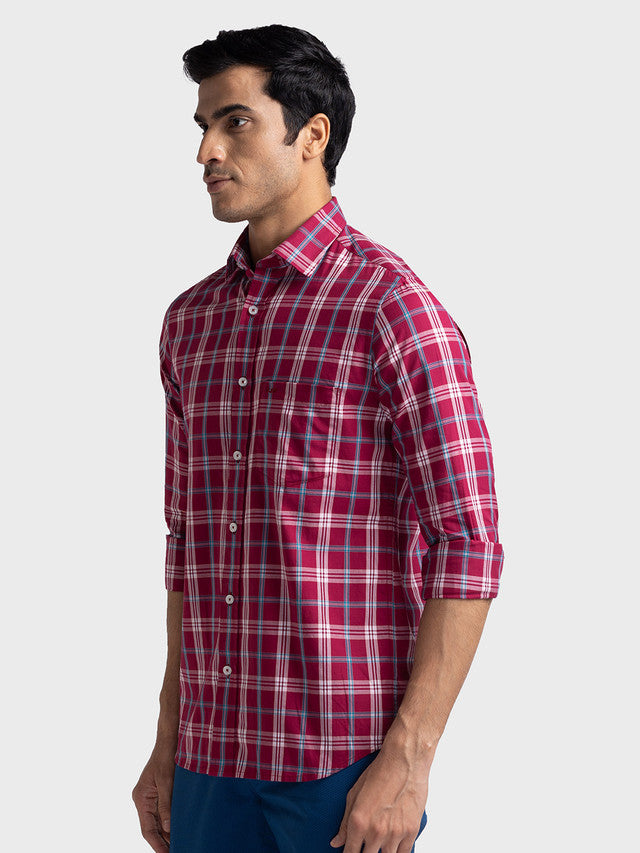Colorplus Men Red Checkered Tailored Fit Full Sleeve Spread Collar Shirt