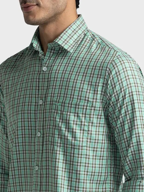 Men Green Tailored Fit Checks Cotton Blend Full Sleeve Shirts