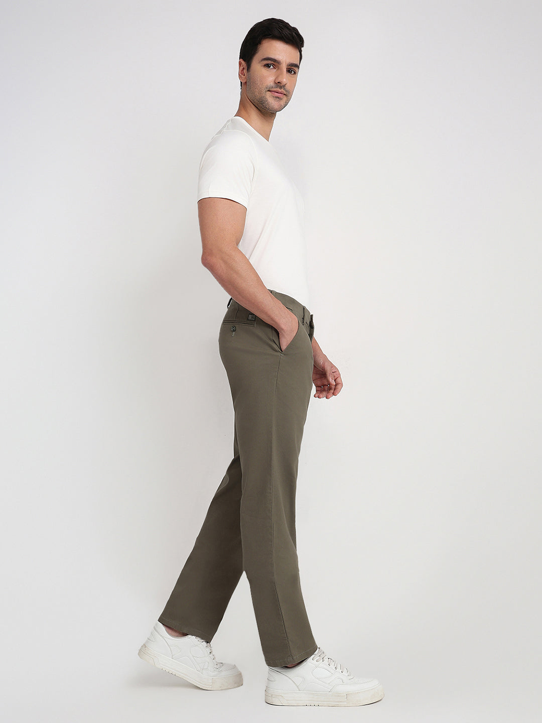 Colorplus Men Green Twill Regular Fit Cotton Blend Trouser