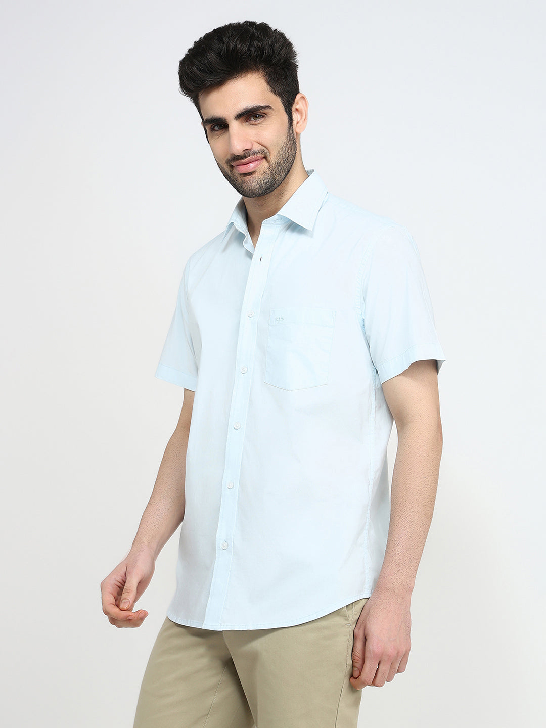 Colorplus Men Blue Solid Regular Fit Cotton Blend Half Sleeve Casual Shirt