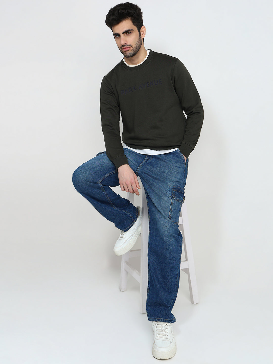Park Avenue Men Green Structure Slim Fit Cotton Blend Sweatshirt