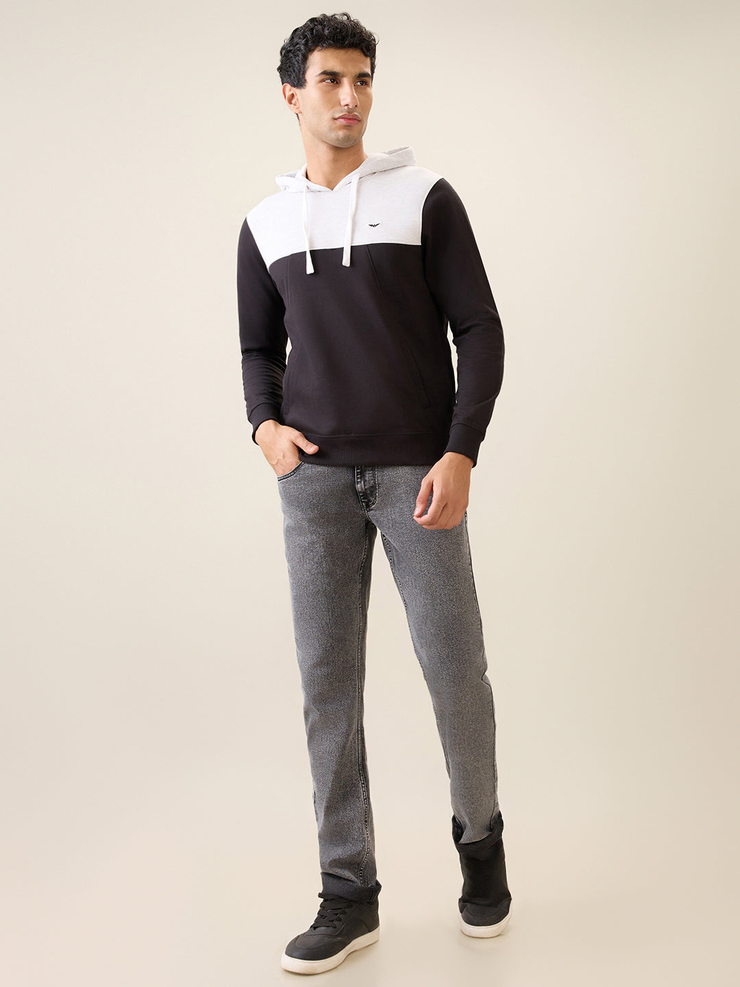 Park Avenue Men Grey Printed Slim Fit Cotton Blend Sweatshirt