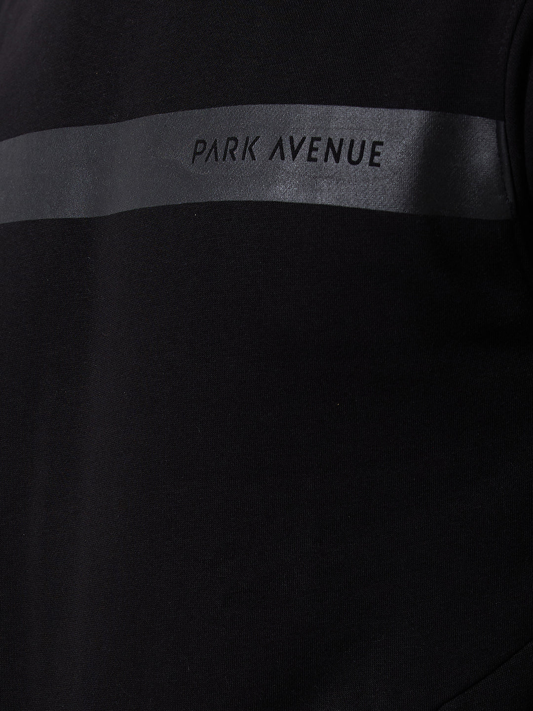 Park Avenue Men Black Checks Slim Fit Cotton Blend Round Neck Collar Sweatshirt