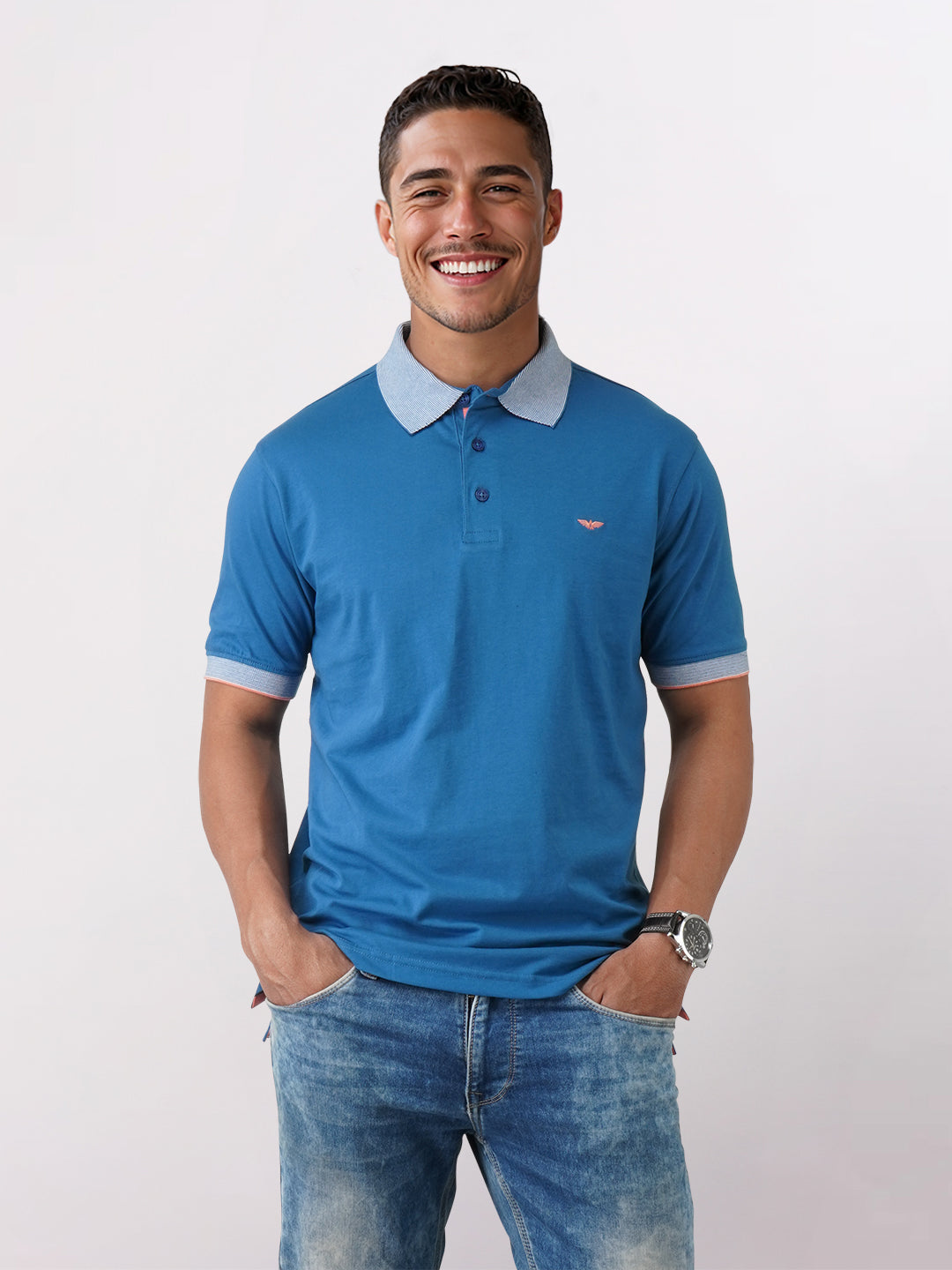 Park Avenue Blue Solid Slim Fit Half Sleeve Cotton Blend T-Shirt