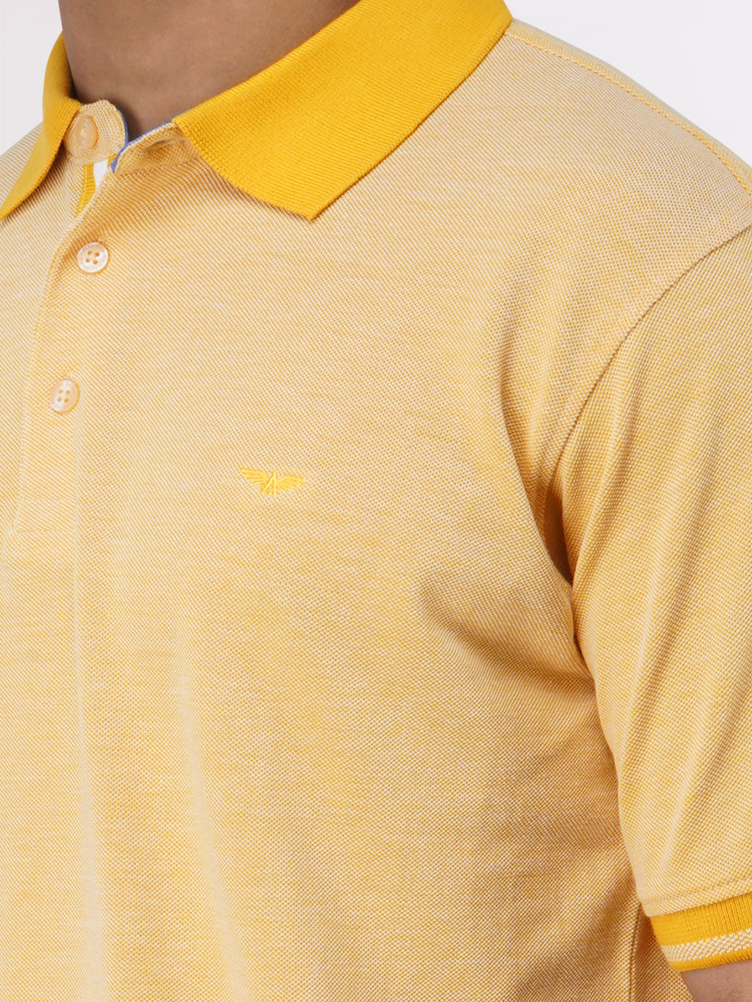 Park Avenue Yellow Solid Slim Fit Half Sleeve Cotton Blend T-Shirt