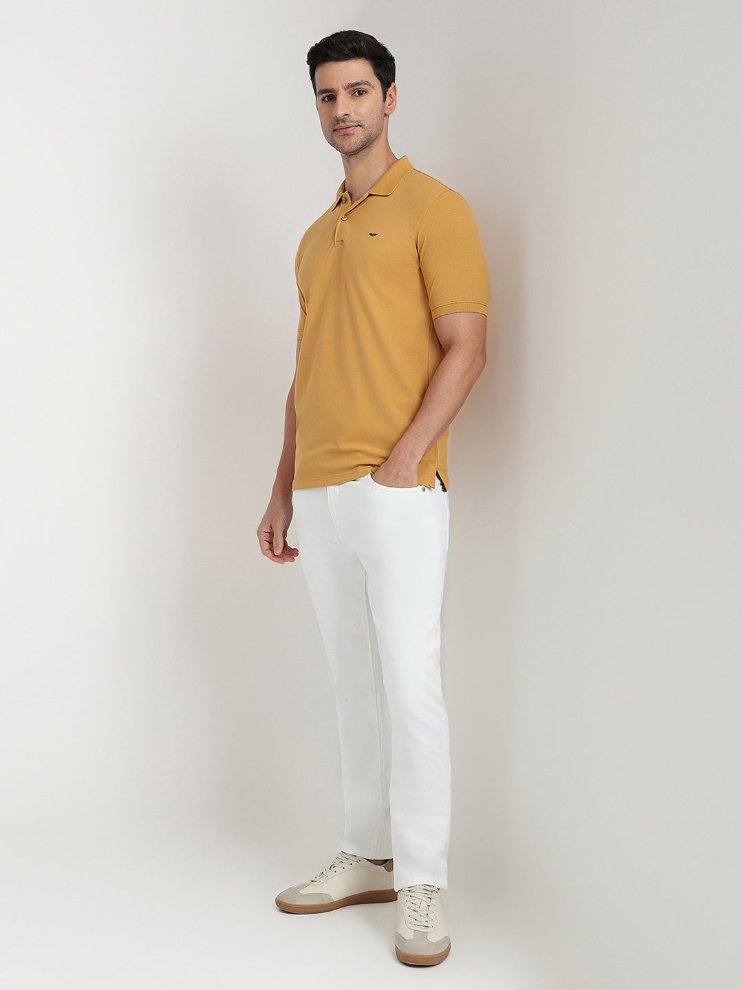 Park Avenue Men Brown Solid Slim Fit Cotton Blend Half Sleeve T-Shirt