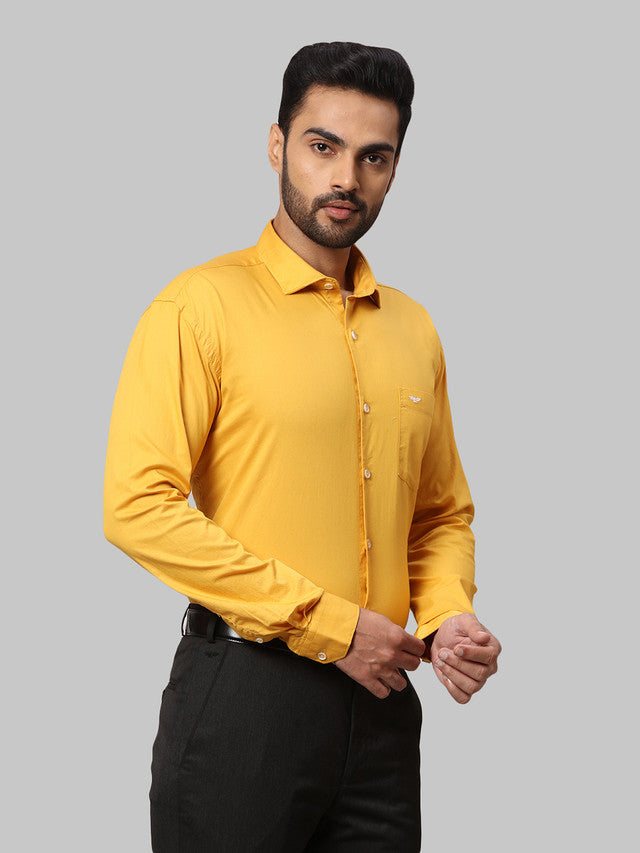 Park Avenue Men Yellow Solid Slim Fit Full Sleeve Cut Away Collar Shirt