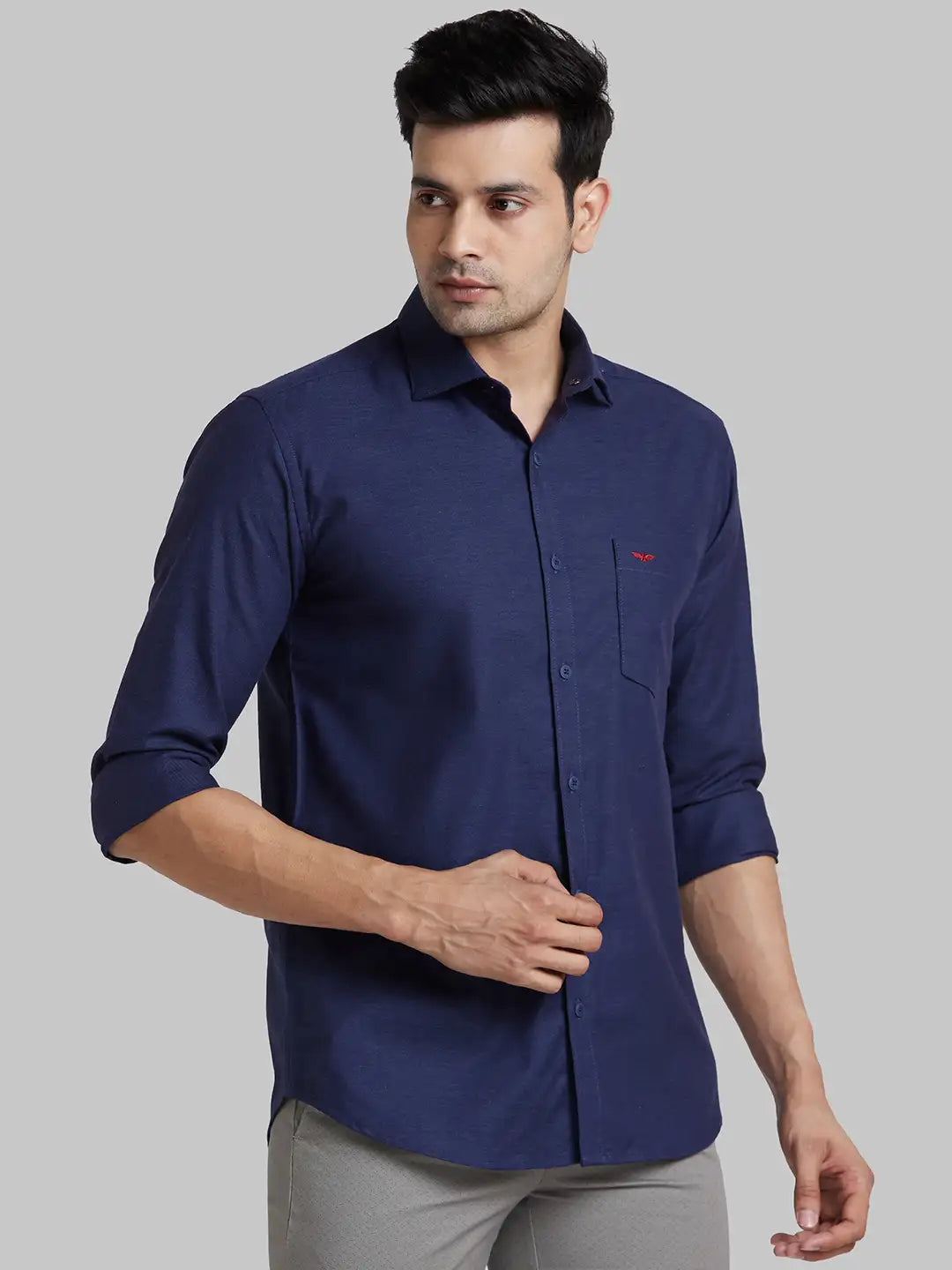 Men Blue Slim Fit Solid Cotton Shirts