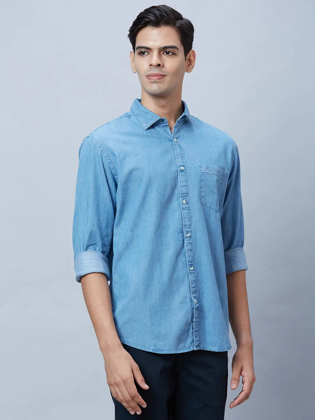 Men Blue Slim Fit Chambray Cotton Shirts