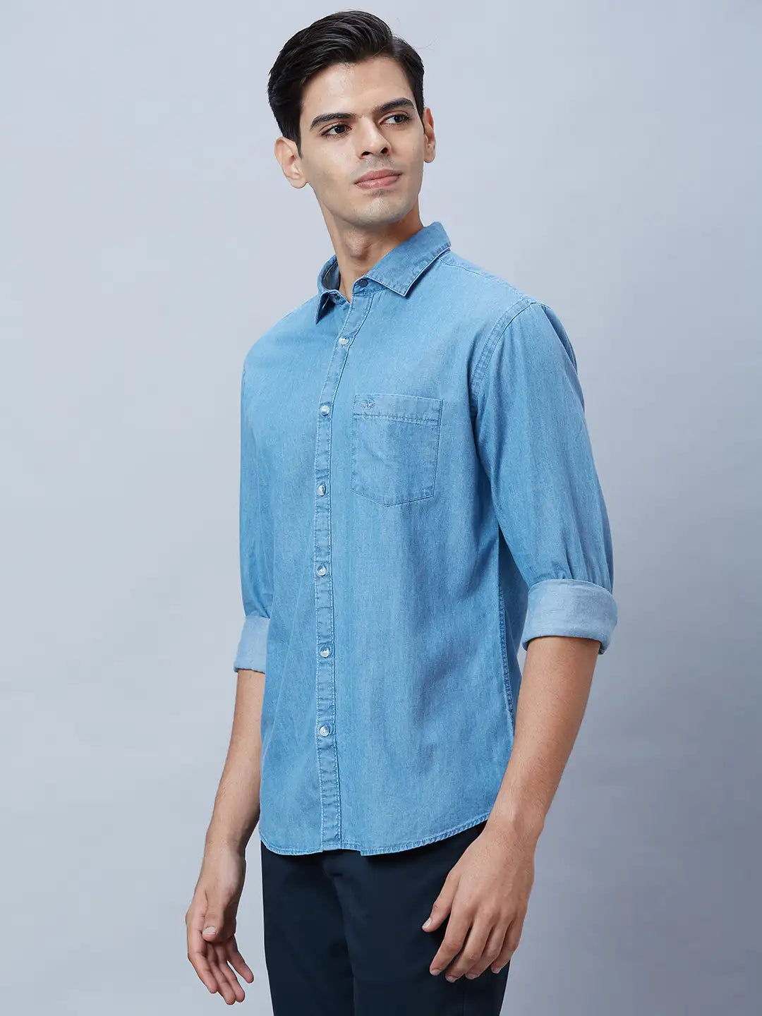 Men Blue Slim Fit Chambray Cotton Shirts