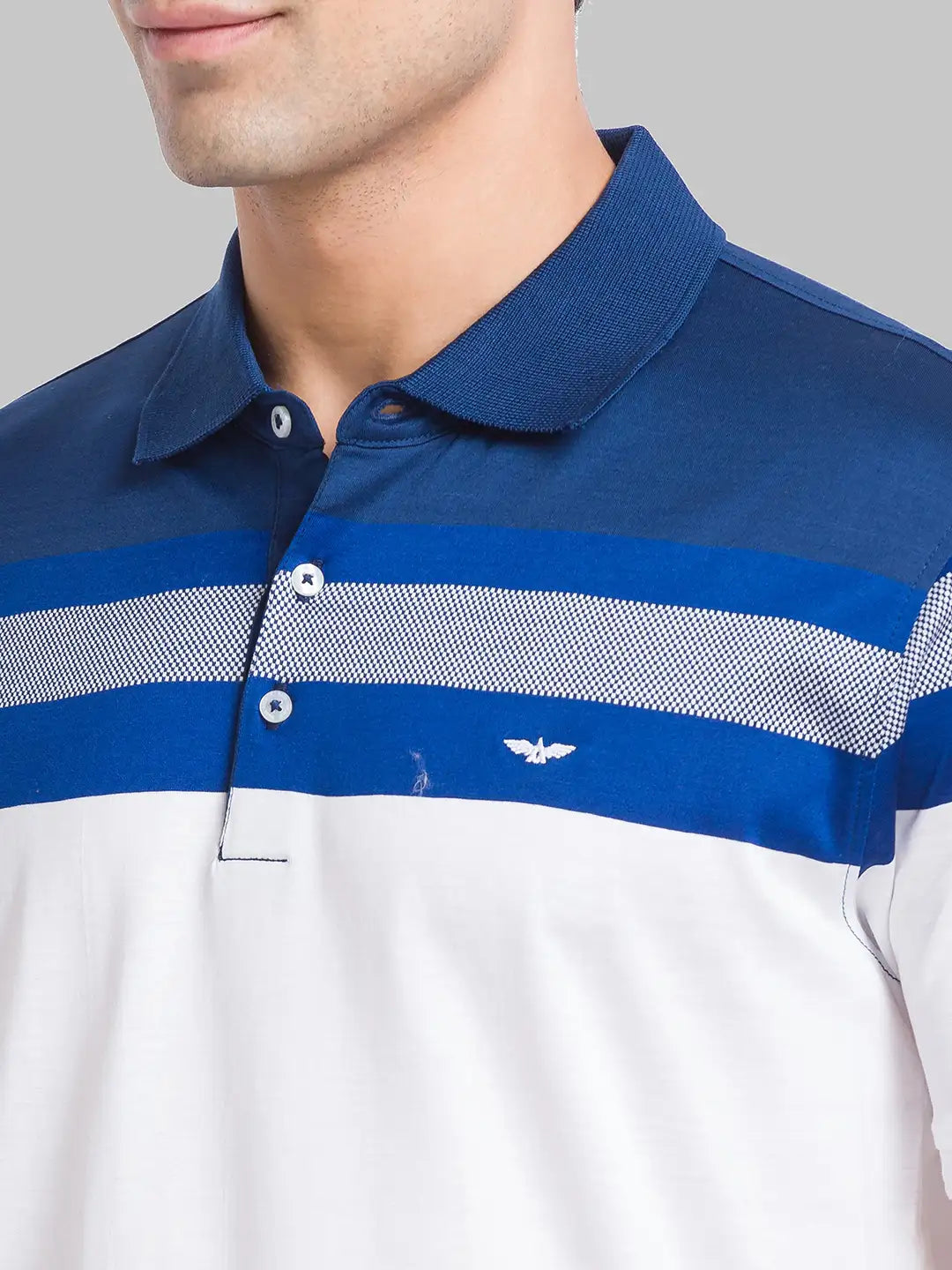 Park Avenue Men White Stripe Slim Fit Cotton T-Shirt