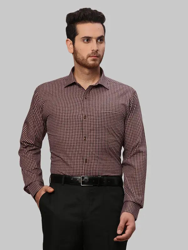 Men Brown Slim Fit Checks Cotton Shirts