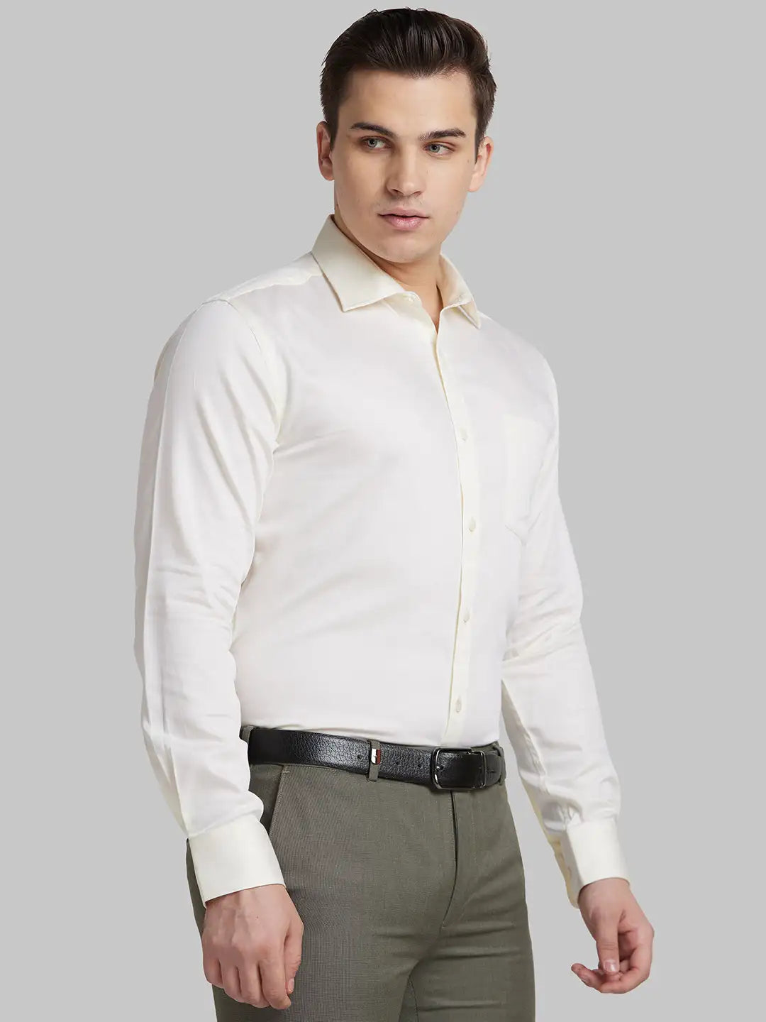 Men Yellow Slim Fit Solid Cotton Shirts