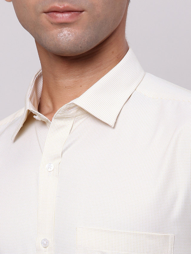 Park Avenue Yellow Structure Slim Fit Cotton Blend Formal Shirt