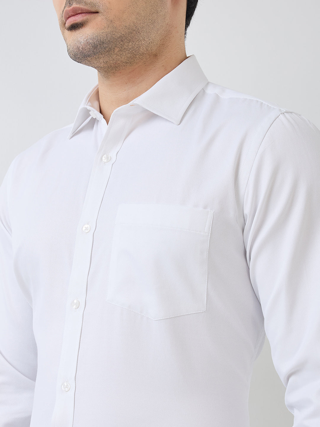 Park Avenue Men White Structure Slim Fit Polyester Blend Shirt