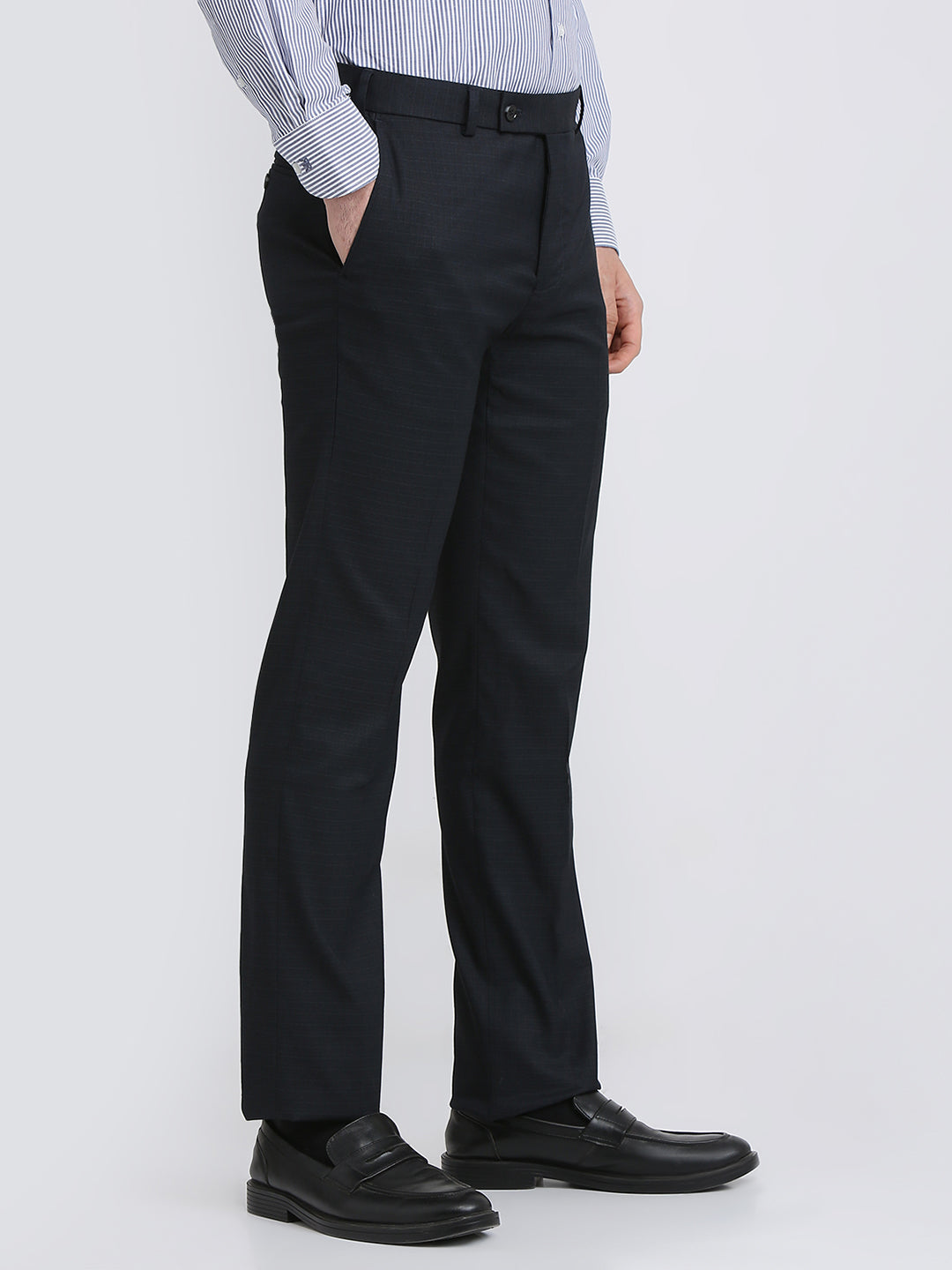 Park Avenue Men Grey Checks Slim Fit Polyester Blend Trouser