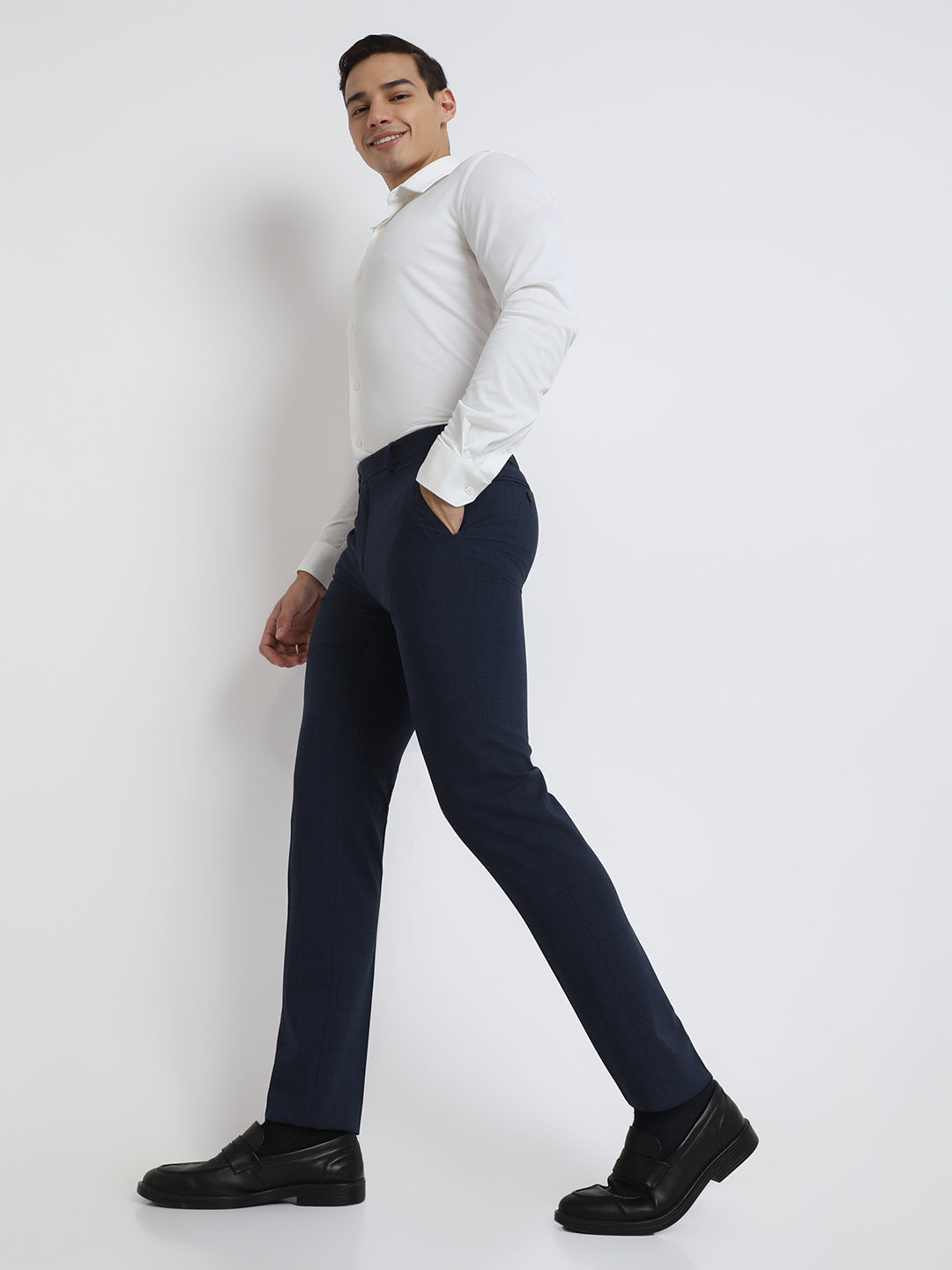 Park Avenue Men Blue Checks Small Slim Fit Wool Blend Trouser