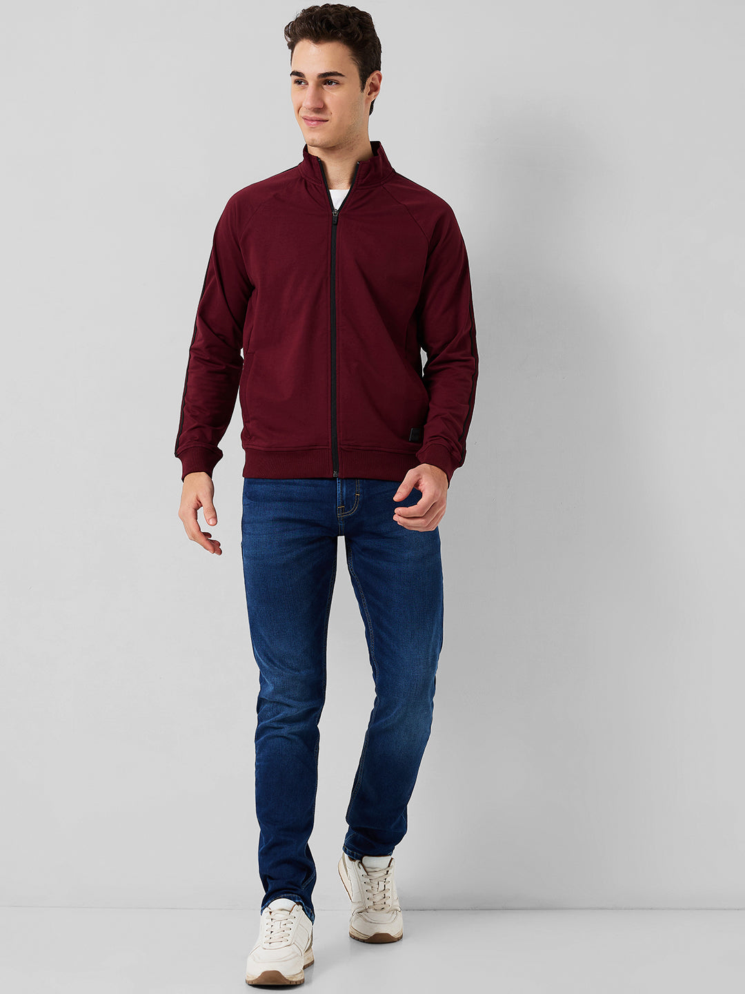 Park Avenue Men Maroon Solid Slim Fit Cotton Blend Sweatshirt