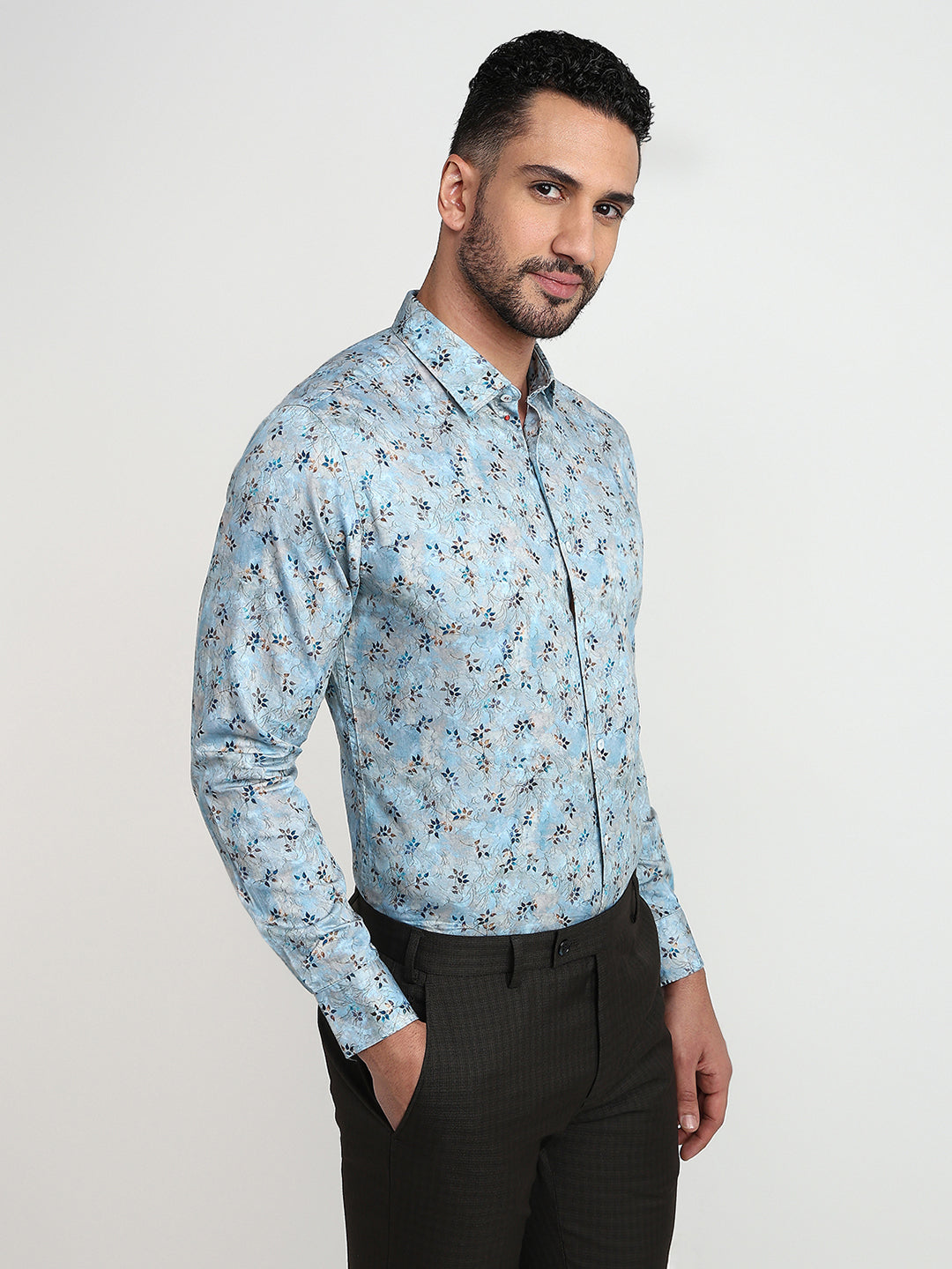 Raymond Men Blue Solid Slim Fit Cotton Casual Shirt