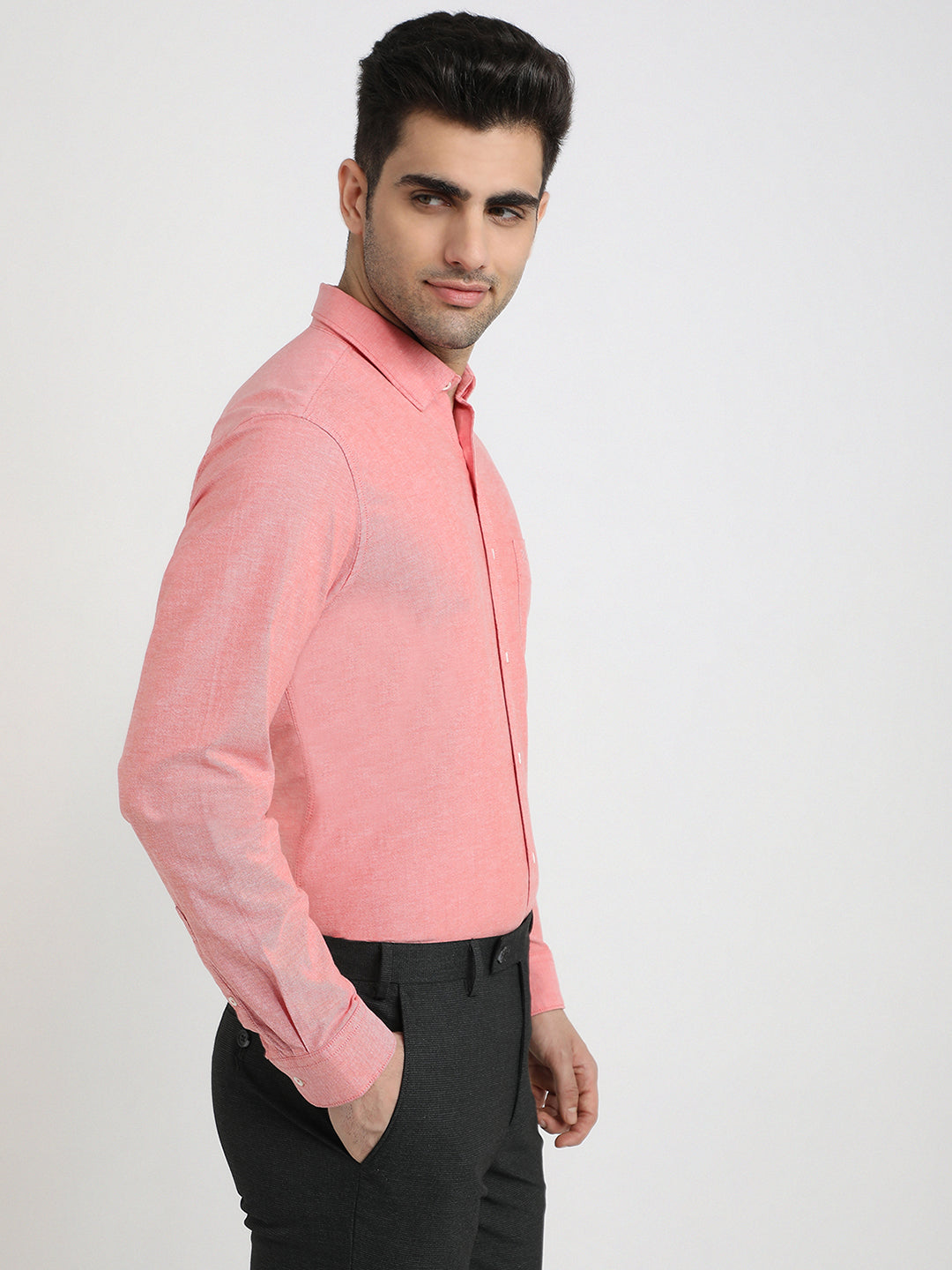 Raymond Men Red Chambray Regular Fit Cotton Blend Full Sleeve Casual Shirt