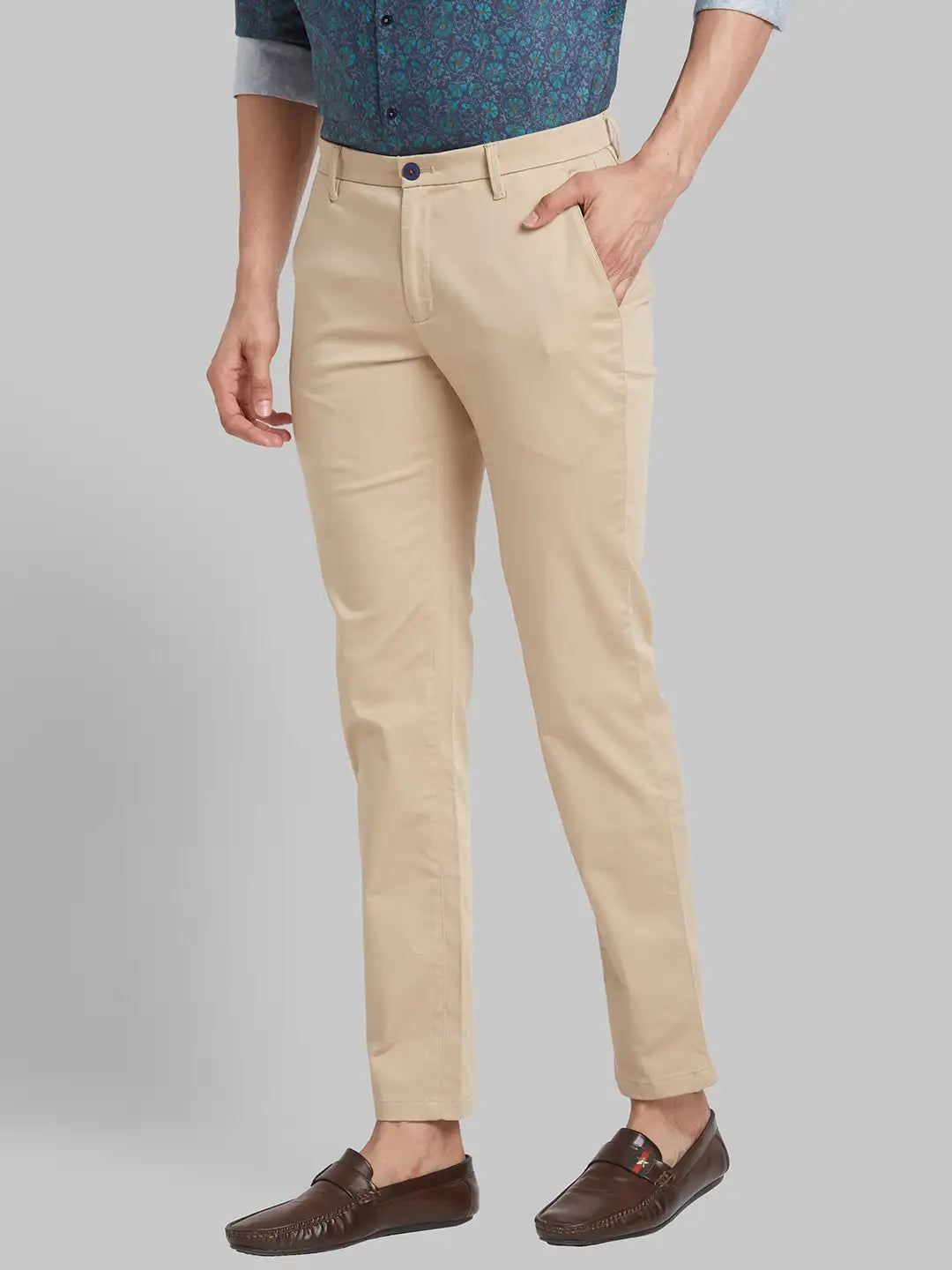 Men Fawn Slim Fit Solid Cotton Blend Trouser