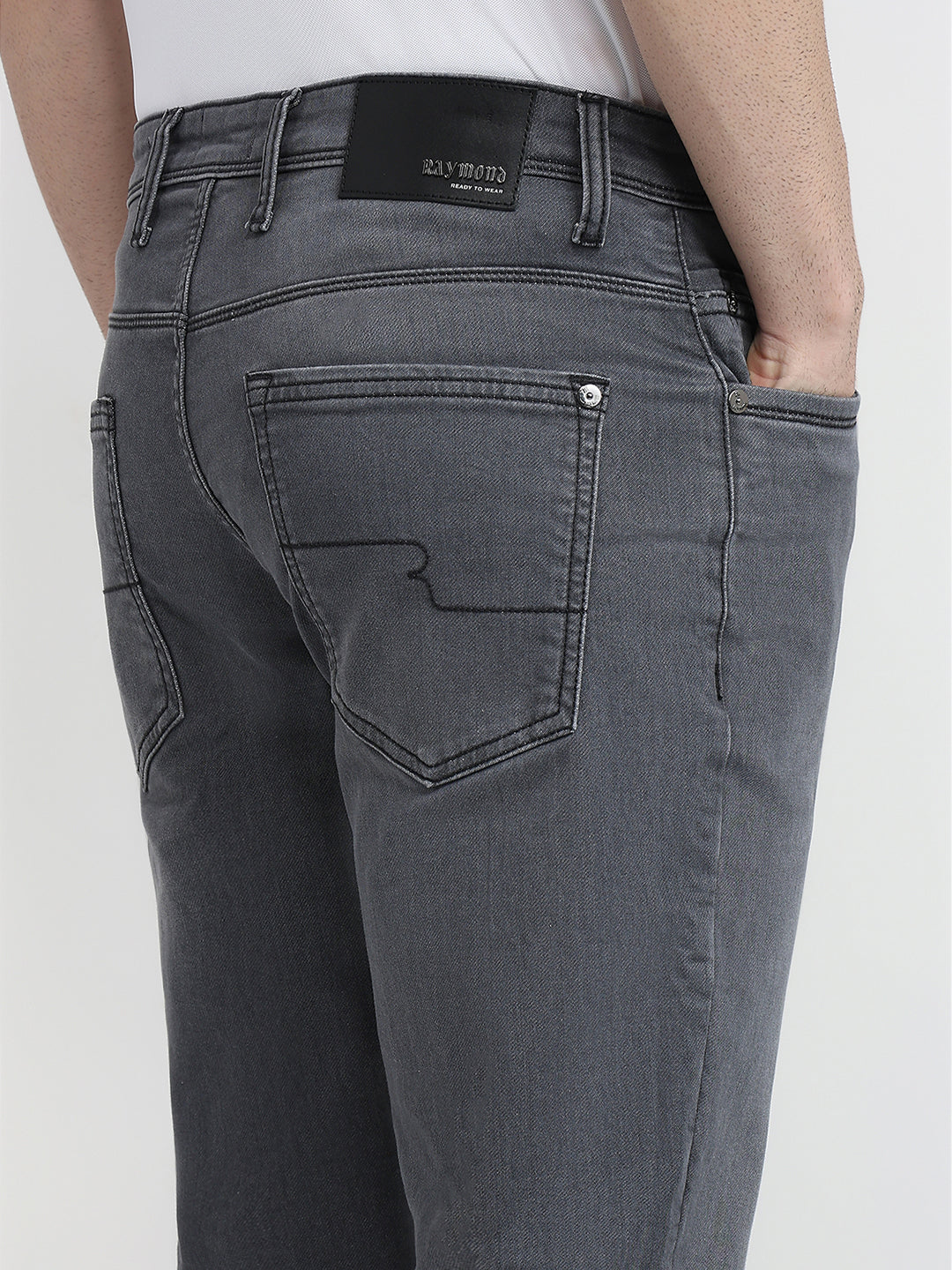 Raymond Men Grey Solid Slim Fit Cotton Blend Jeans
