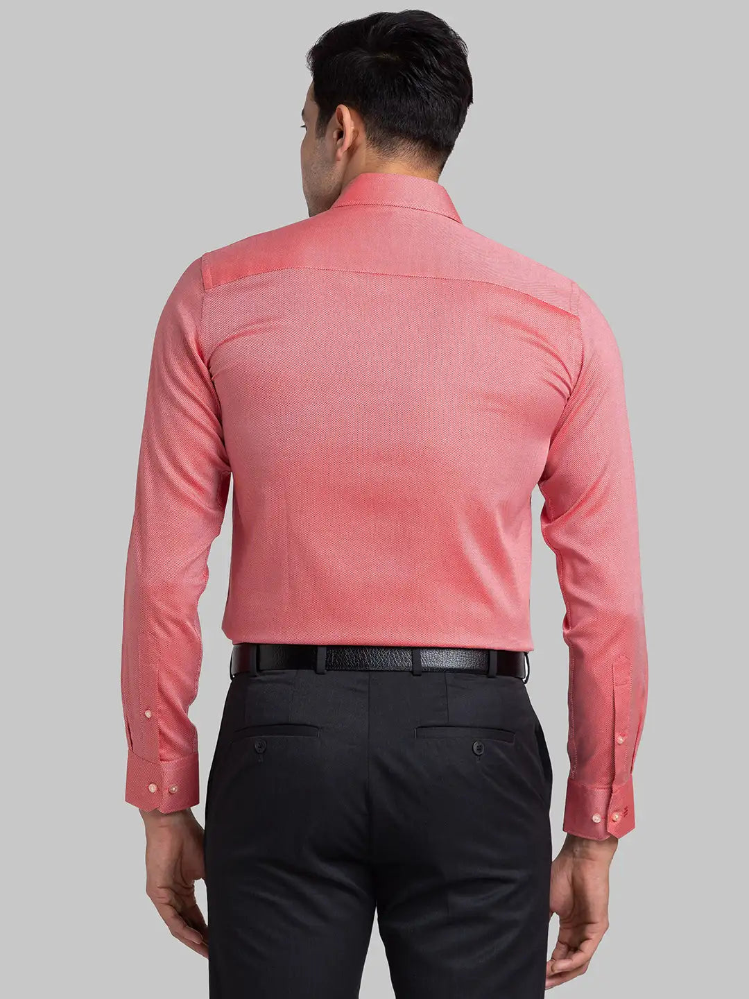 Men Red Contemporary Fit Structure Cotton Full Sleeve Cutaway Collar Shirts