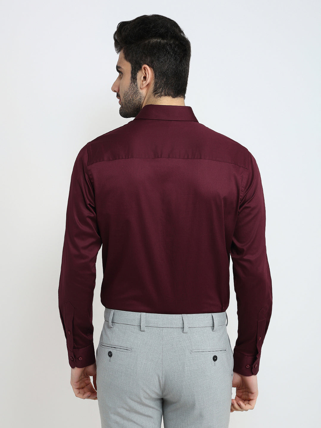 Raymond Men Maroon Solid Regular Fit Cotton Blend Full Sleeve Formal Shirt