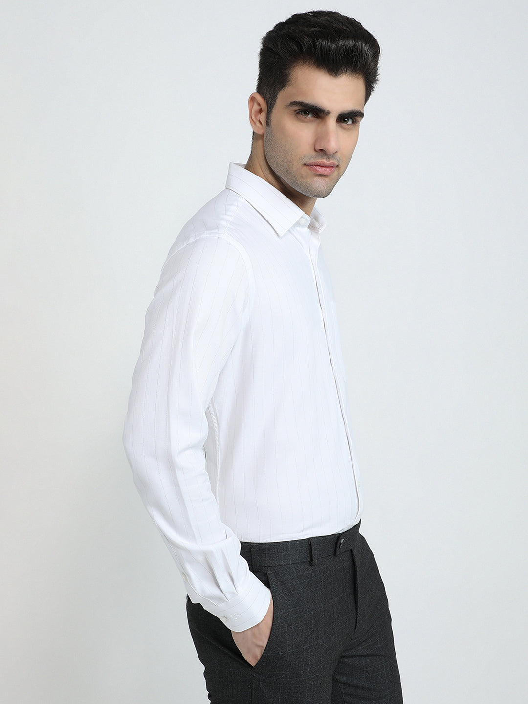 Raymond Men Grey Stripe Contemporary Fit Cotton Blend Full Sleeve Formal Shirt