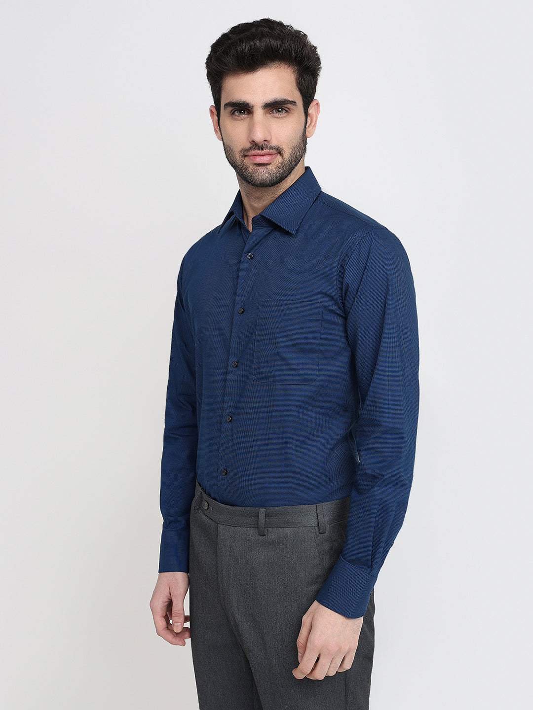 Raymond Men Blue Structure Slim Fit Cotton Full Sleeve Formal Shirt
