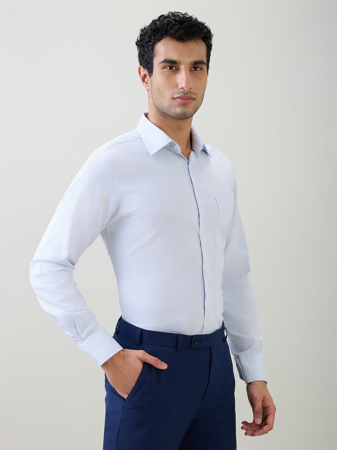 Raymond Men Blue Structure Slim Fit Cotton Full Sleeve Formal Shirt