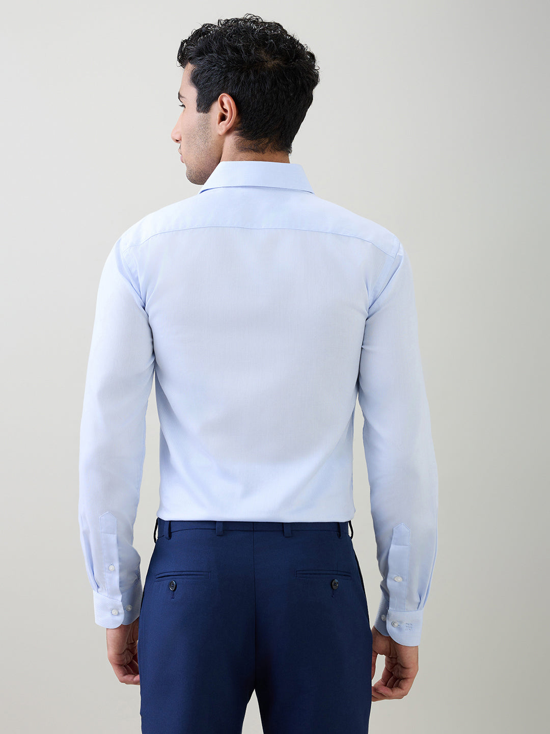 Raymond Men Blue Structure Slim Fit Cotton Full Sleeve Formal Shirt