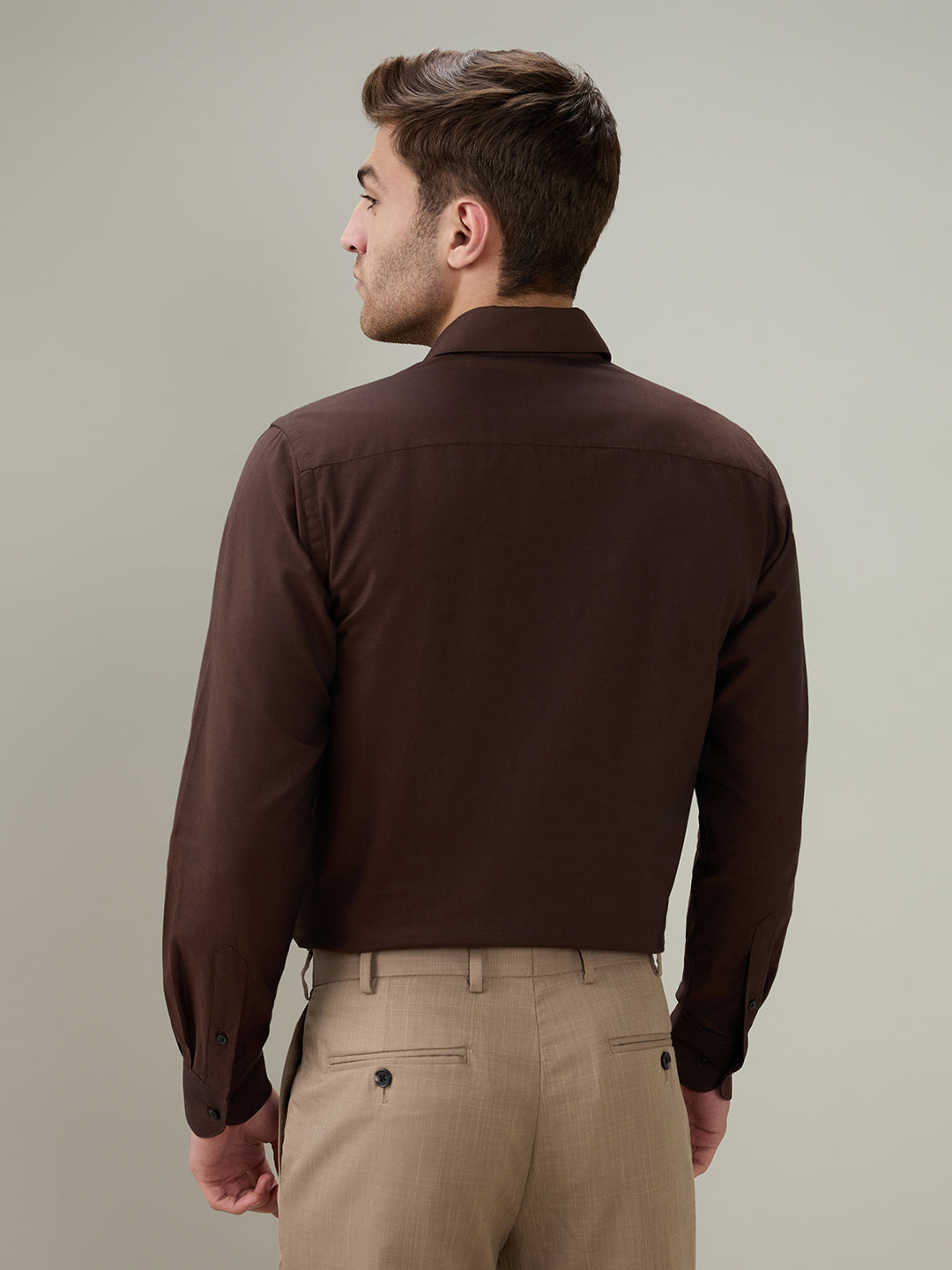 Raymond Men Brown Solid Chambray Slim Fit Cotton Full Sleeve Formal Shirt