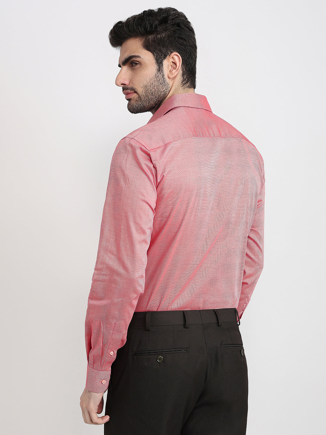 Raymond Men Red Solid Chambray Slim Fit Cotton Full Sleeve Formal Shirt