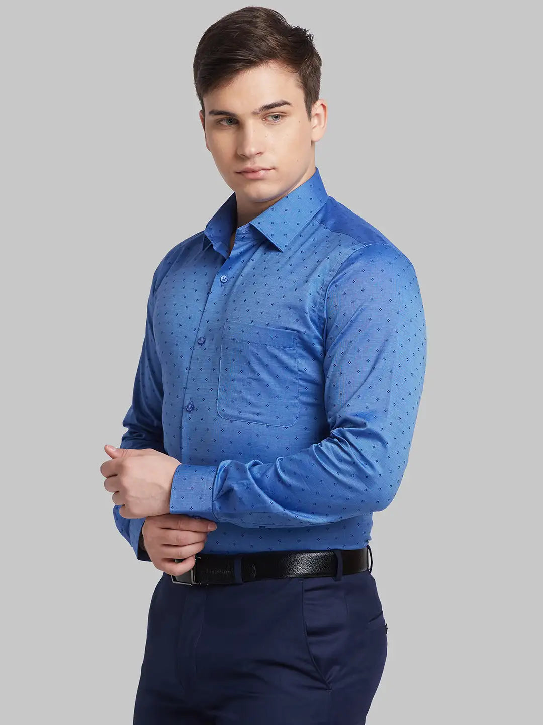 Men Blue Contemporary Fit Structure  Cotton   Shirts