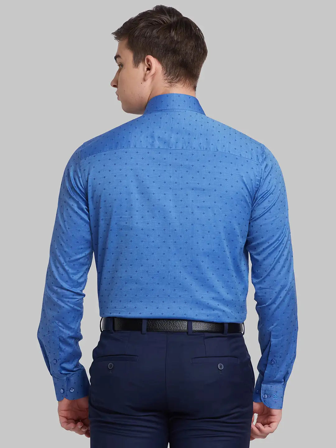 Men Blue Contemporary Fit Structure  Cotton   Shirts