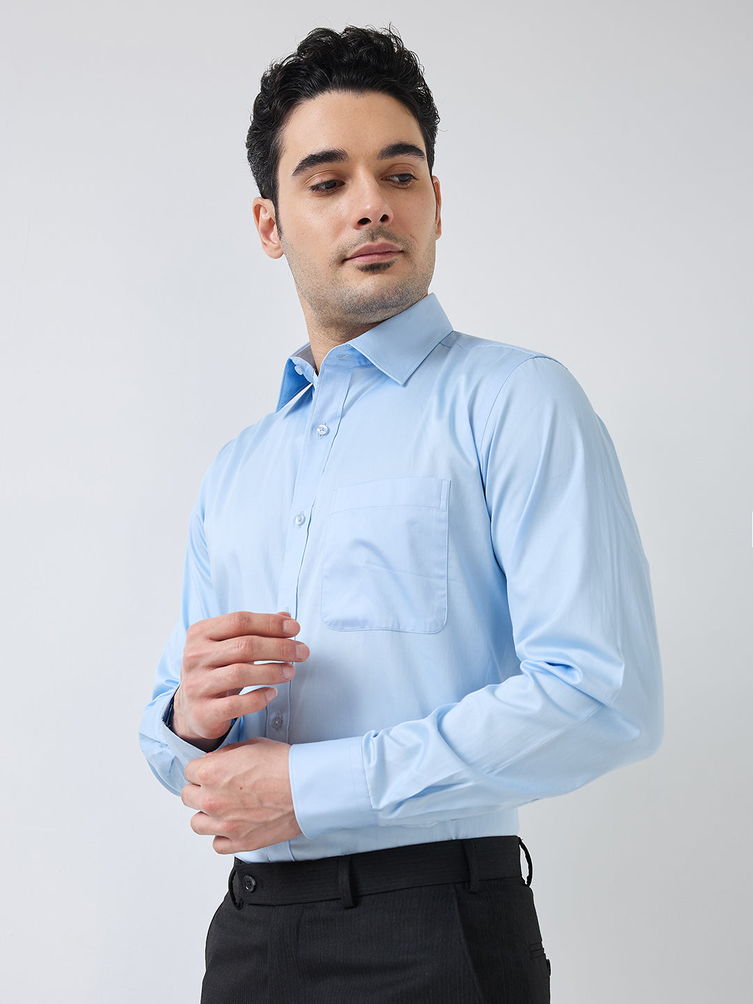 Raymond Men Blue Solid Slim Fit Cotton Formal Shirt