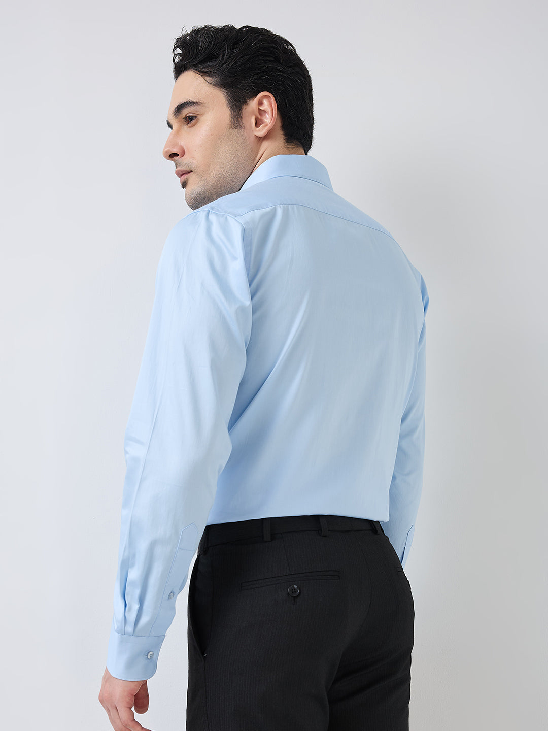 Raymond Men Blue Solid Slim Fit Cotton Formal Shirt