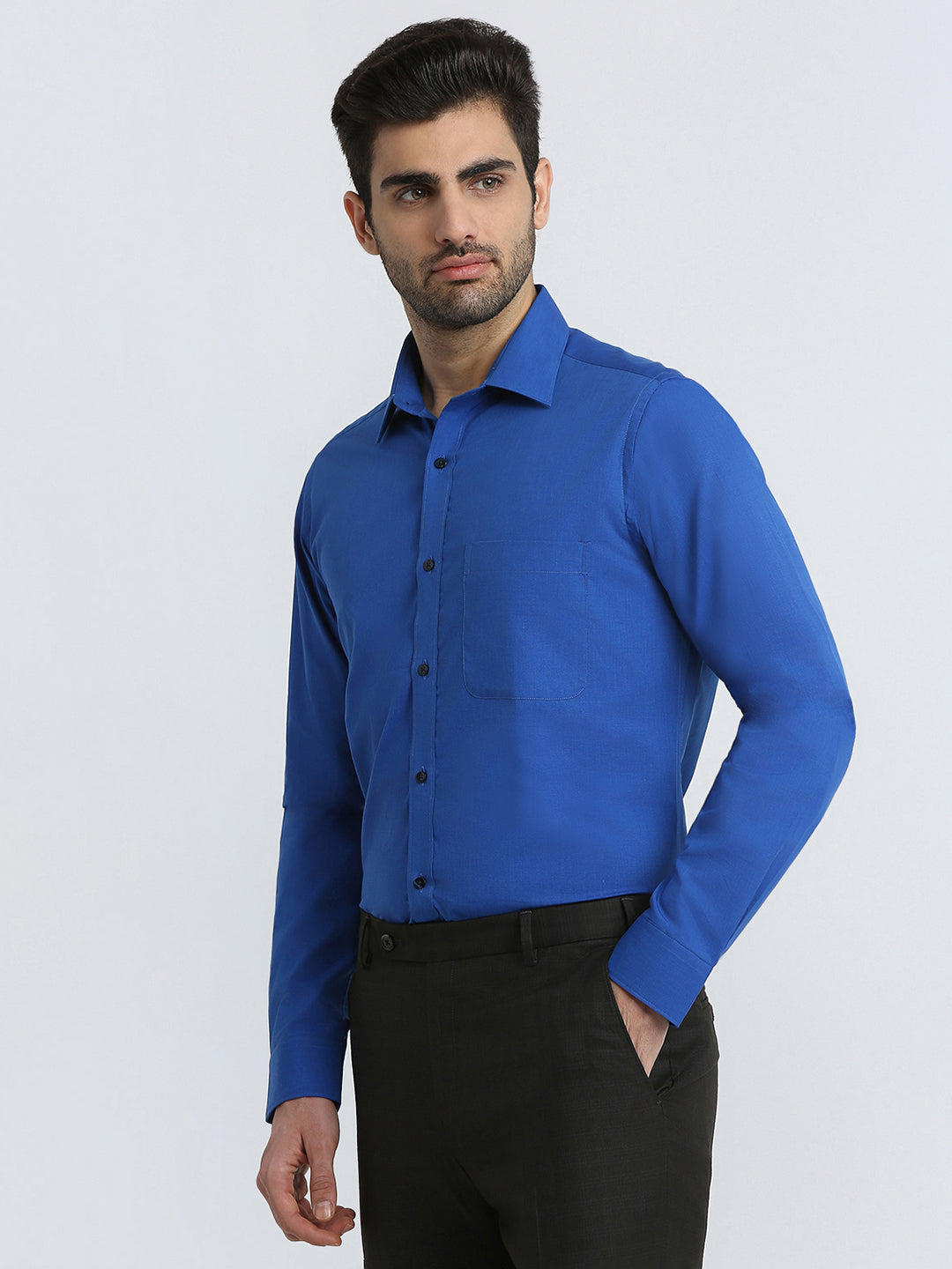 Raymond Men Blue Solid Slim Fit Cotton Formal Shirt