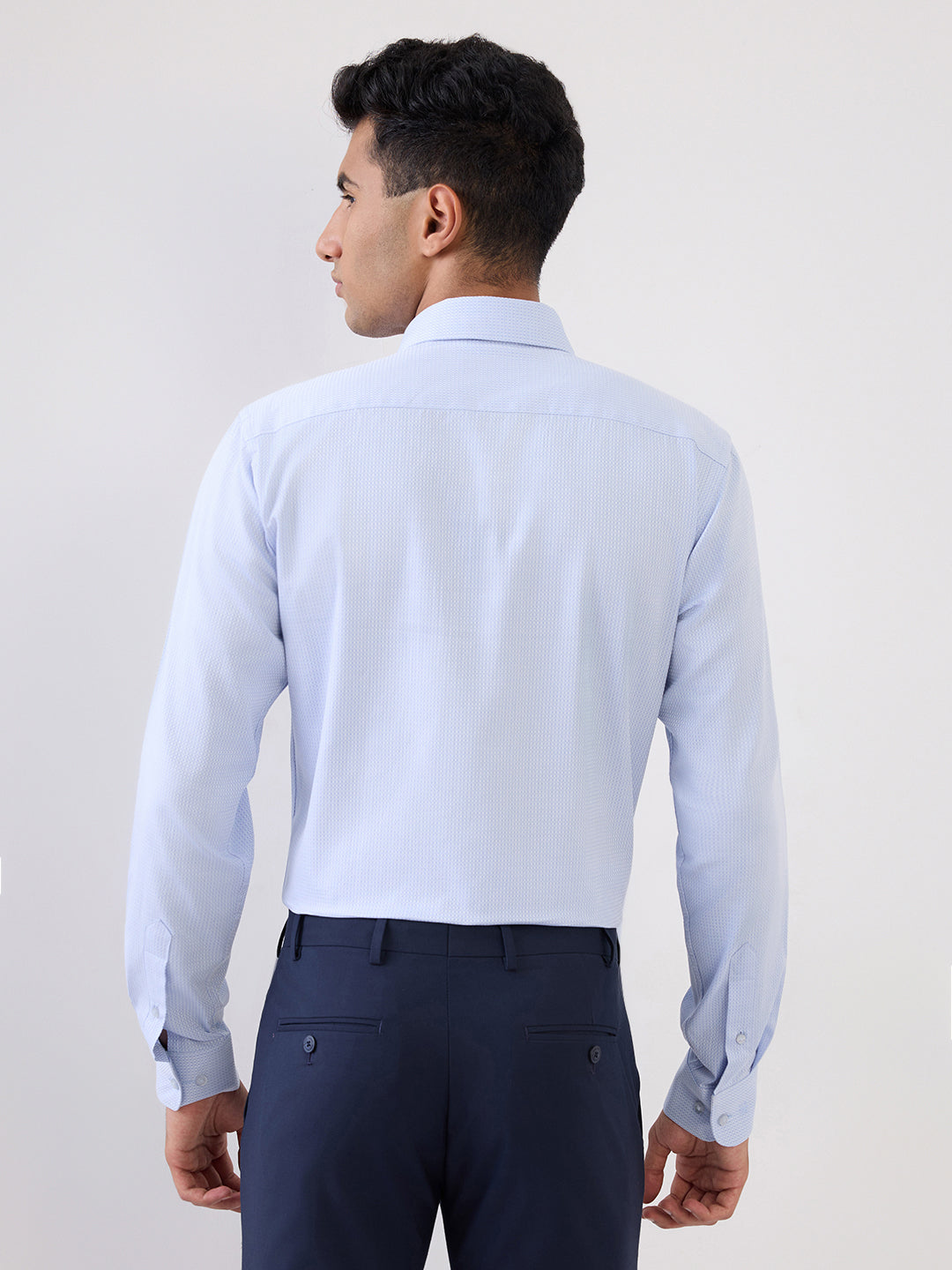 Raymond Men Blue Structure Slim Fit Cotton Full Sleeve Formal Shirt