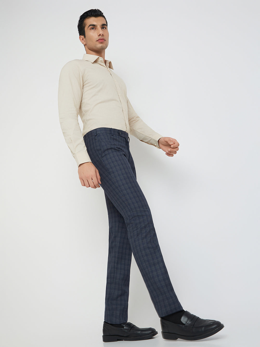 Raymond Men Blue Checks Slim Fit Polyester Blend Trouser