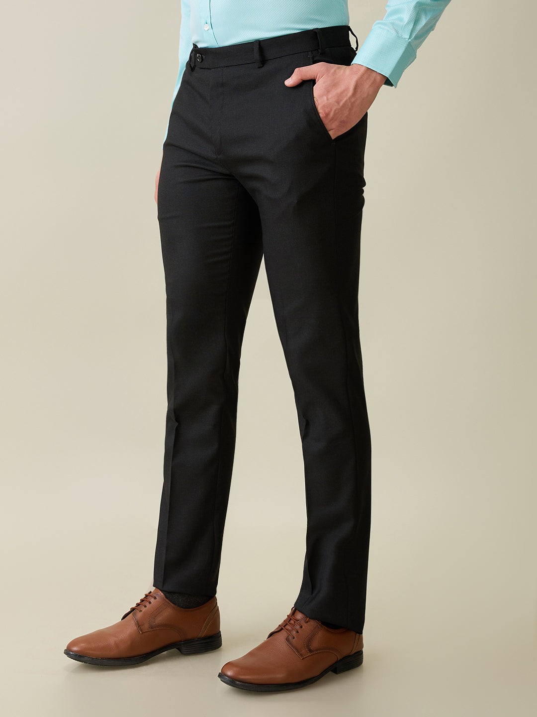 Raymond Men Grey Solid Slim Fit Polyester Blend Trouser