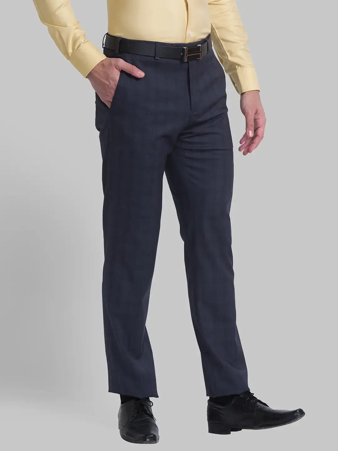 Men Grey Contemporary Fit Checks Polyester Blend Trouser